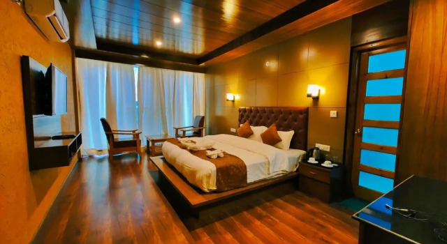 Vista Resort Near Mall Road Manali - Centrally Heated & Air Cooled, Забронировать Отель Недорогие отели Манали, недорого
