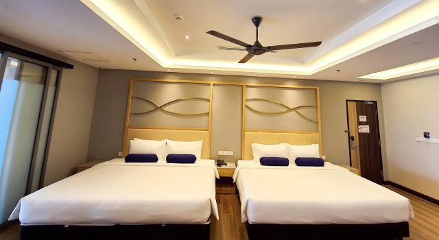 Полулюкс Pacific Regency Beach Resort, Port Dickson