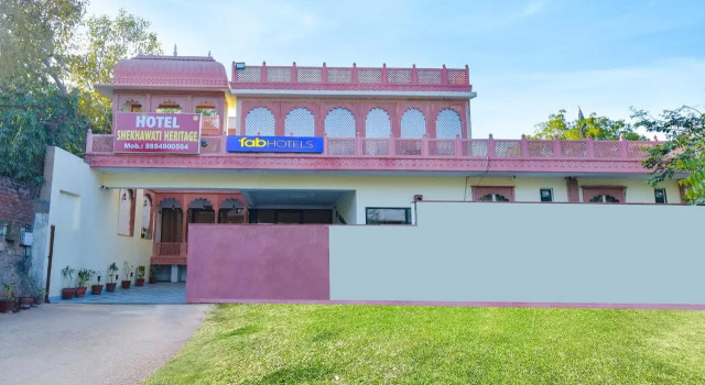 FabHotel JBS Heritage, Забронировать Отель Отели штата Раджастхана с парковкой, Парковка