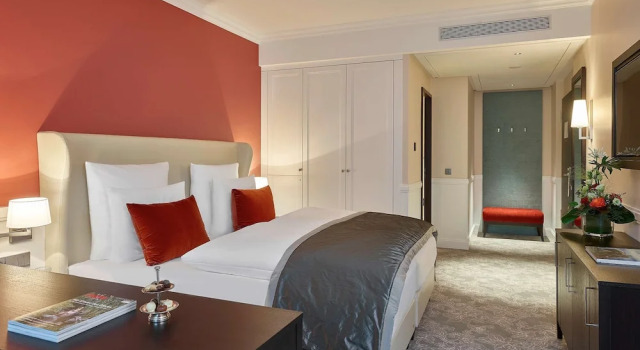 Полулюкс с видом на парк Dorint Hotel Frankfurt/Oberursel