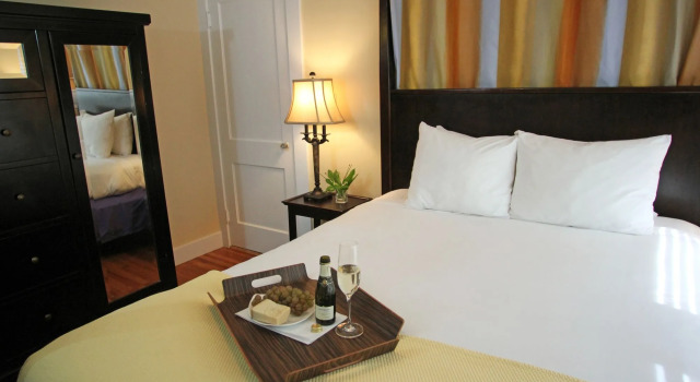 The Kennebunk Inn