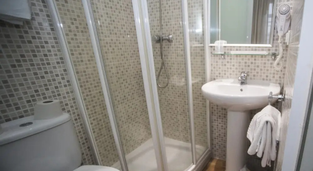 Двухместный номер Standard с балконом и с видом на город Hostal Centro