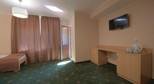 Advenus Hotel