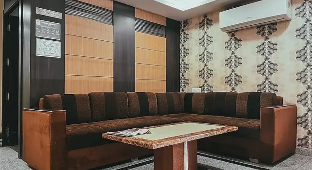 Hotel SLE Residency
