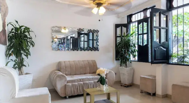Hotel Boutique Casa Pere, Varaa Boutique-hotelli Hotellit Bolivar pysäköinnillä, Pysäköinti