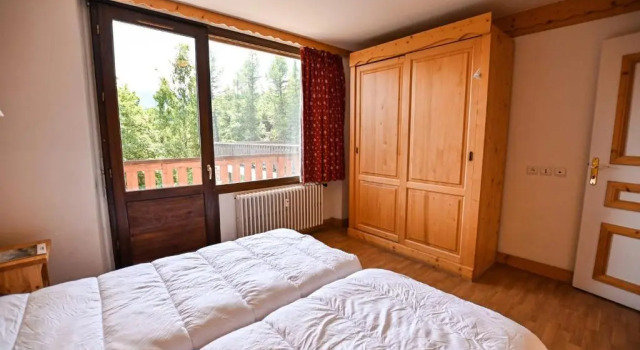 47 M With Balcony View On The Mont Blanc