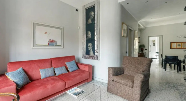 Stylish 1 br Close to Duomo, Book Apartment Milan Lombardy
