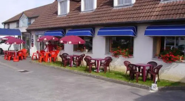 Номер Standard HOTEL Chateau-Thierry Centre