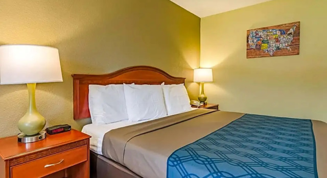 Трёхместный номер Standard Shilo Inn Suites Seaside East