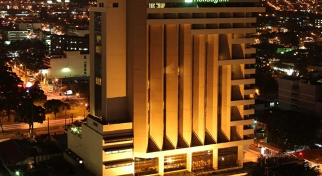 Четырёхместный номер Standard Holiday Inn Guatemala by IHG