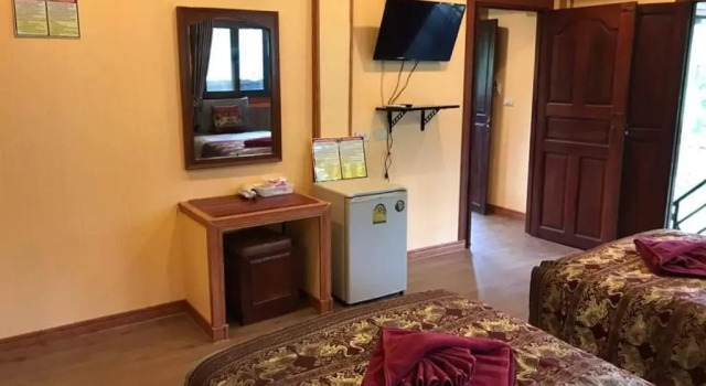 Двухместный номер Standard с балконом Khaosok Rainforest Resort