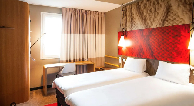 ibis Paris Défense Courbevoie