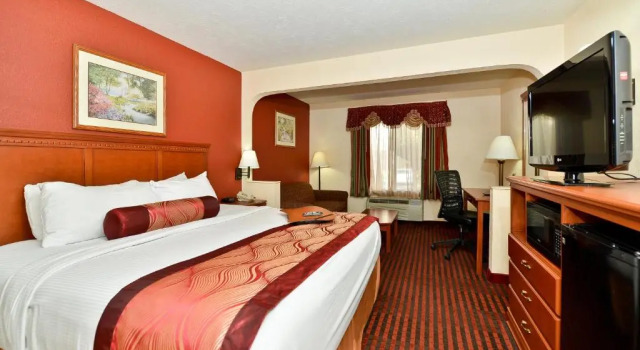 Люкс Best Western Canton Inn
