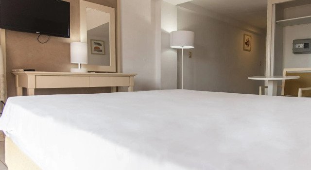 Hotel Cubanacan Chateau Miramar, Buchen Sie Hotel Havana Havanna