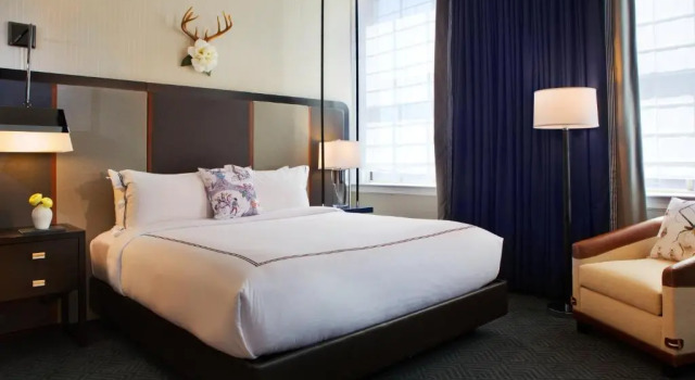 Двухместный номер Standard с видом на город Kimpton Cardinal Hotel by IHG