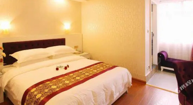Люкс City Comfort Inn (Guilin Qixing Park Normal University)