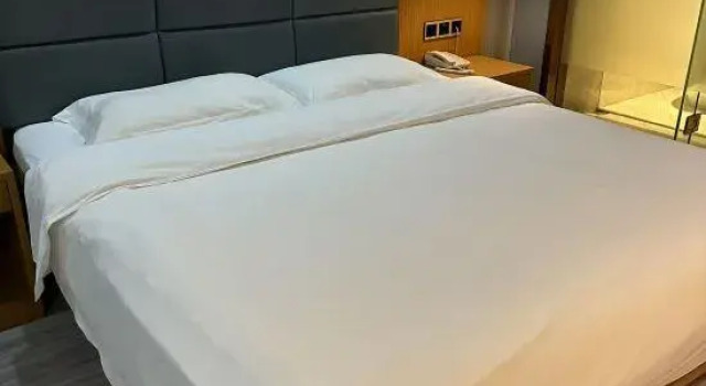 Люкс Home Inn Selected (Dongshang Ruichun, Xueyuan Road, Jiangbei)