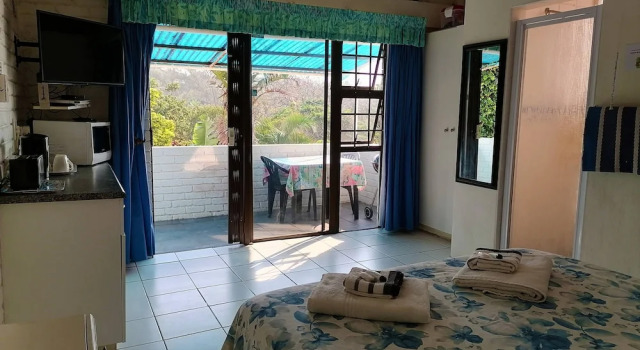 Boathouse Bed and Biscuit - Upper Deck, Забронировать Апартаменты/квартира Маргит Durban South Coast