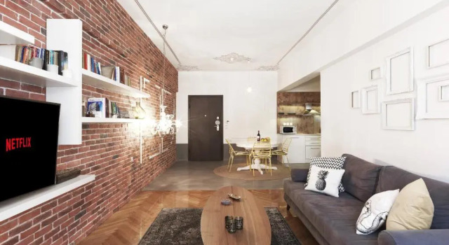 Апартаменты Athenian Apartment with Hot Tub