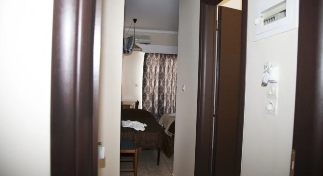Трёхместный номер Standard с балконом Olympia Hotel