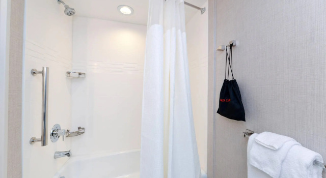 Двухместный люкс c 1 комнатой Residence Inn by Marriott Visalia