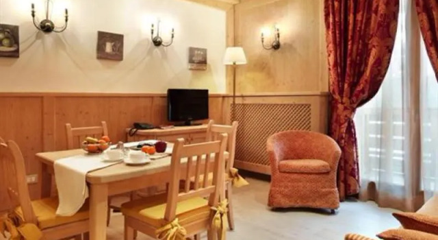 Номер Standard Radisson Residences Savoia Palace Cortina d’Ampezzo