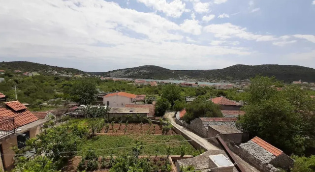 Апартаменты Standard Cozy Apartments With Private Balcony Vinisce