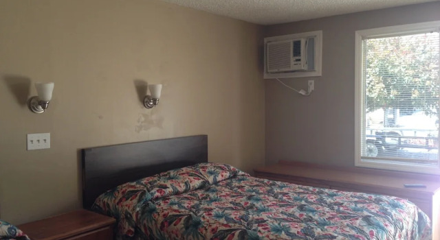 Oasis Motel, Забронировать Мотель Мотели Миртл-Бич, рядом с Парк аттракционов Фэмили-Кингдом, Мотель