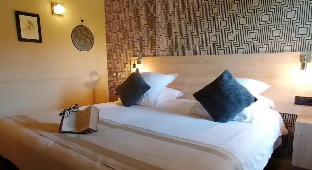 Номер Standard Logis Hôtel Restaurant Le Plantevin