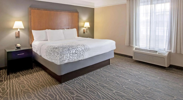 Двухместный люкс c 1 комнатой с видом на горы La Quinta by Wyndham Ruidoso Downs