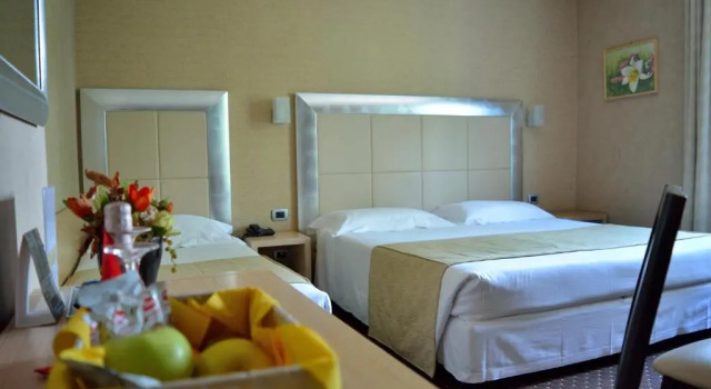Трёхместный номер Standard Hotel Susa