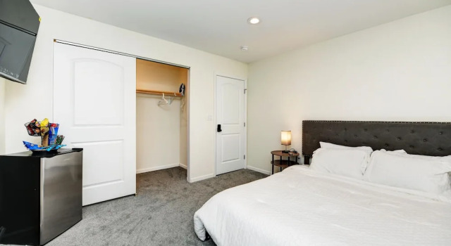 Executive Zimmer CG Suites