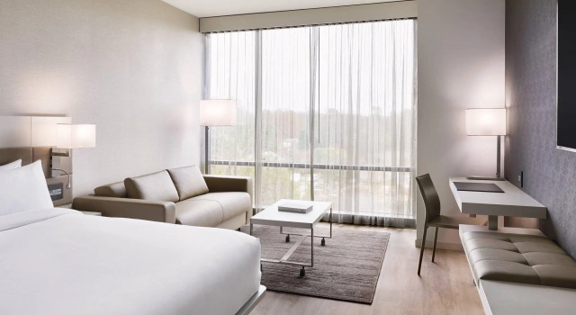Двухместный номер Standard AC Hotel by Marriott Charlotte SouthPark