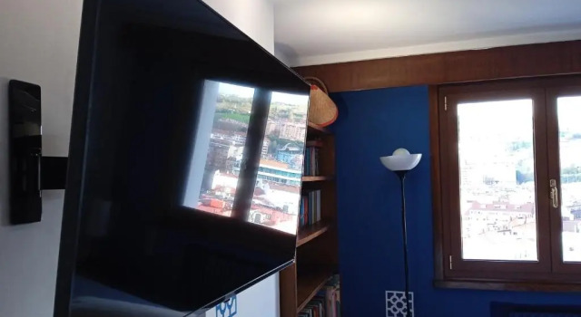 Superviews, parking 24h vigilado incluido y Netflix en habitación independiente con baño privado en apartamento particular, Français&English, Rezerwuj Apartament Hotele w Baskonia z parkingiem, Parking