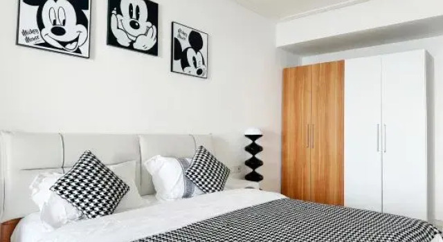 Семейный люкс Deluxe с 2 комнатами с балконом и с красивым видом из окна Beibu Bay No.1 Pinxi Seaview Art Design Seaview Resort Apartment