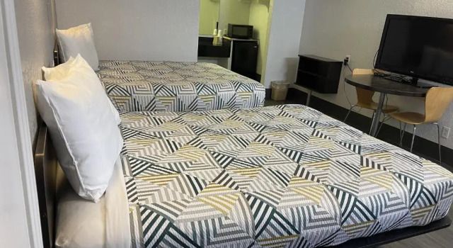 Четырёхместный номер Standard Motel 6-Sallisaw, OK