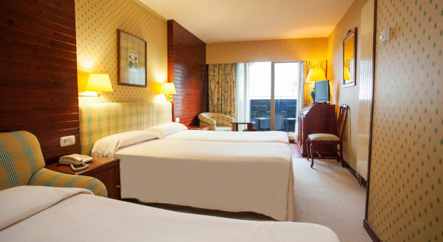 Четырёхместный номер Standard Hotel Piolets Soldeu Centre by Nexta