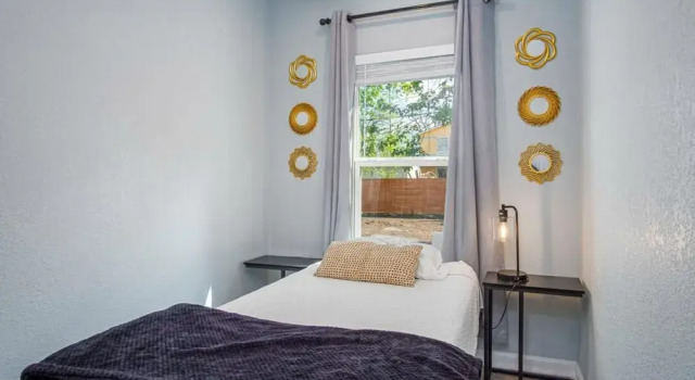 Charming 3br/1ba Close to Vibrant Downtown, Rezerwuj Dom wakacyjny Domki letniskowe w Bexar County, Domek