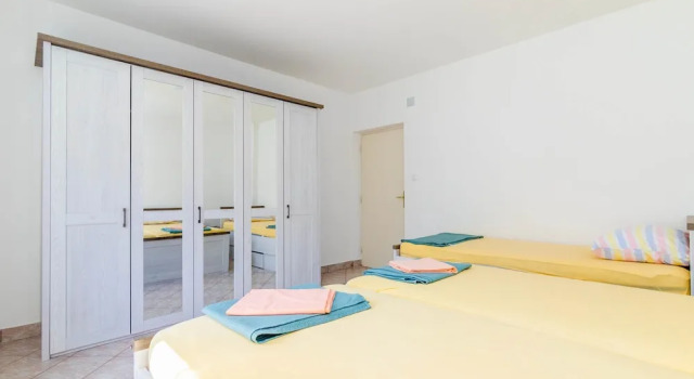 Apartment Lea, Забронировать Апартаменты/квартира Отели Биоград-на-Мору с парковкой, рядом с Частный Пляж «Кемп Сенди», Парковка