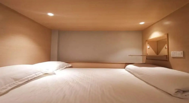 Кровать в общем номере Attrus Bed & Breakfast