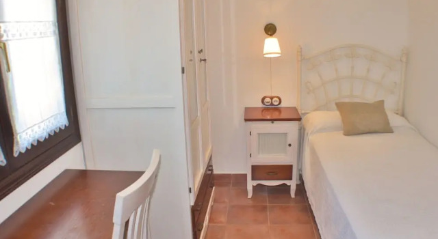 Captivating Villa in El Vendrell With Swimming Pool, Rezervați Vilă El Vendrell El Baix Penedès