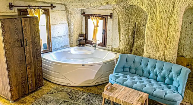 Номер Standard с балконом Heritage Cave Suites