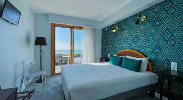 Двухместный номер Standard Logis Hôtel lAlbatros