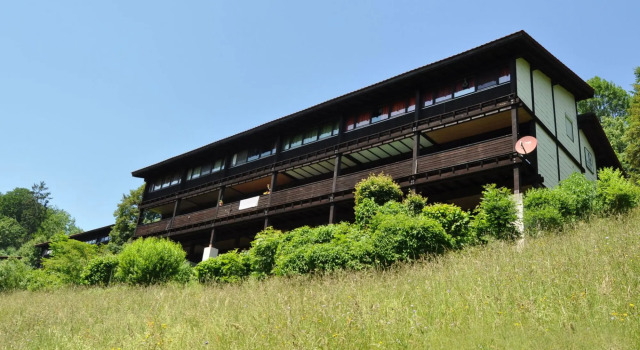 Holiday Village Vorauf, Siegsdorf, Varaa Hotelli Hotellit Baijeri pysäköinnillä, Pysäköinti