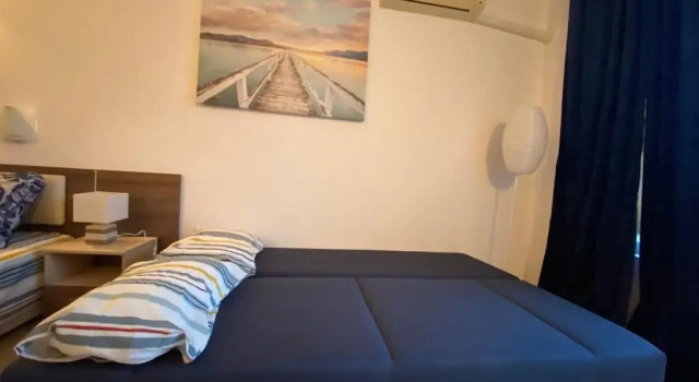 Large Studio Esperanto 402