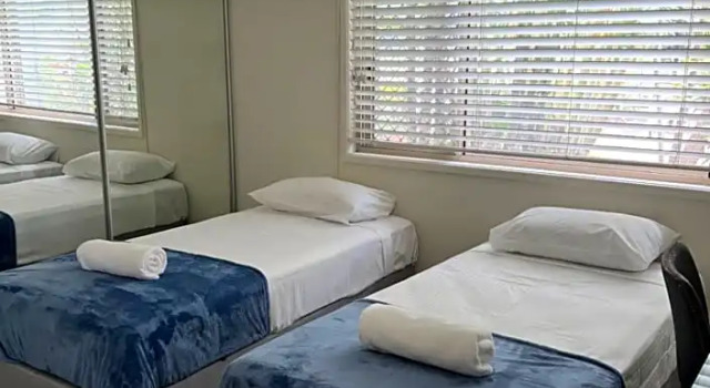 Апартаменты с 3 комнатами рядом с пляжем Sandcastles On Currumbin Beachfront, Gold Coast