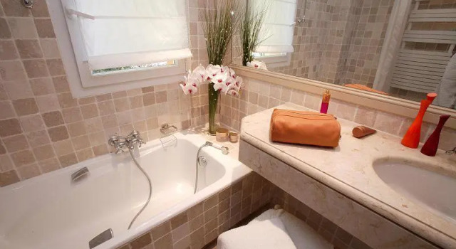 Двухместный номер Standard с балконом Hôtel La Pérouse Nice Baie des Anges