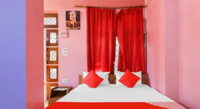 Двухместный номер Deluxe Goroomgo Sai Sadan Cottage Nainital