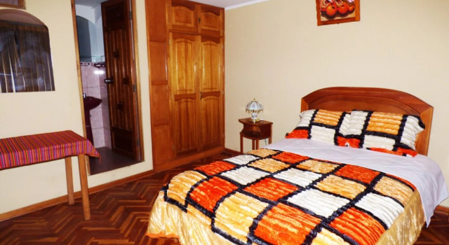 Nak Hoteles Plaza, Забронировать Отель Отели и гостиницы Пуно, рядом с Conde de Lemos Balcony, Отель