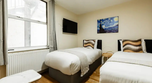 Студия Deluxe Warm Apartments in Queensway